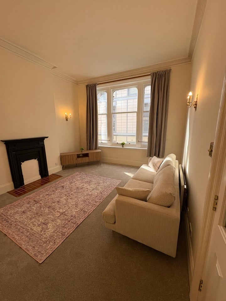 1 Bed Flat, Newton Chambers, B2 photo 2