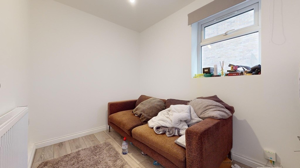 Room in a Shared House, Tarbert Walk, E1 photo 4