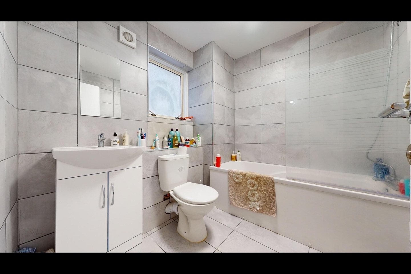 Room in a Shared House, Tarbert Walk, E1 photo 5