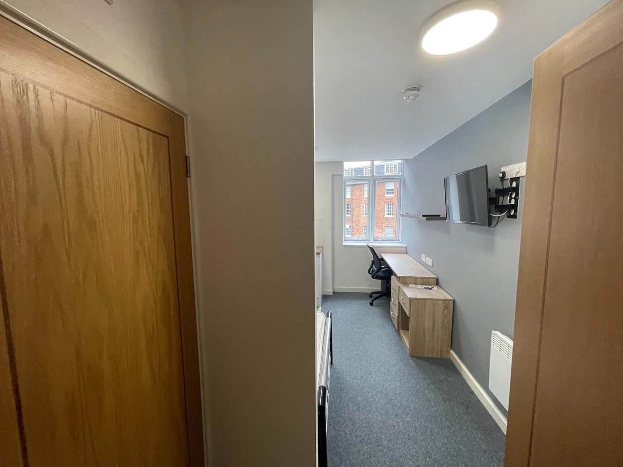 1 Bed Flat, Princess Road West, LE1 photo 2