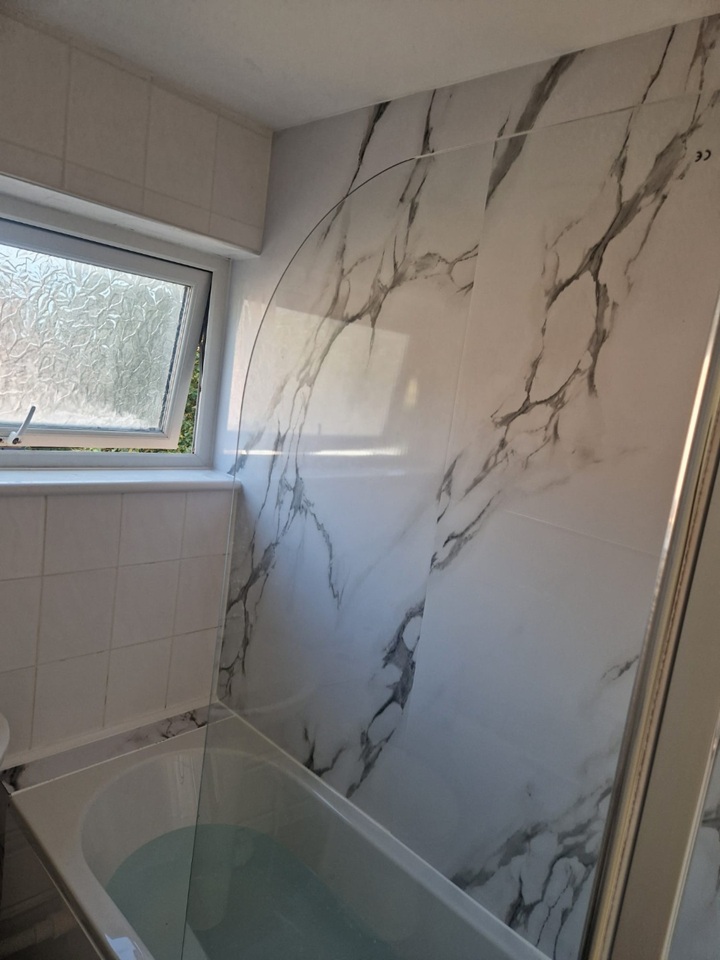 2 Bed Flat, Totland Close, M12 photo 2