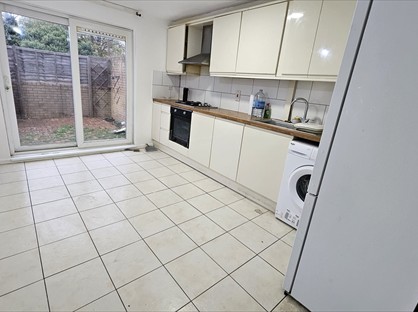 3 Bed Flat, Fishermead, MK6