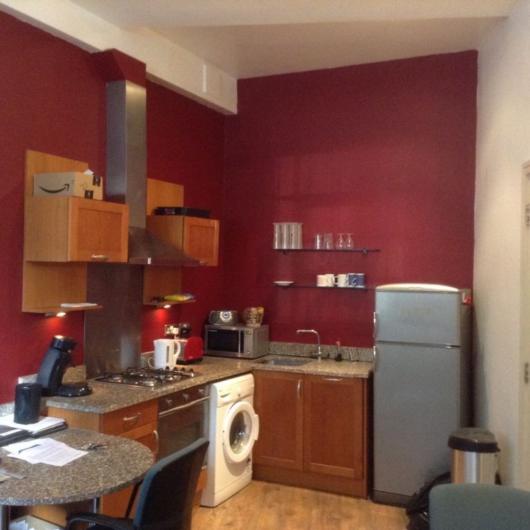 2 Bed Flat, Alie St, E1 photo 4