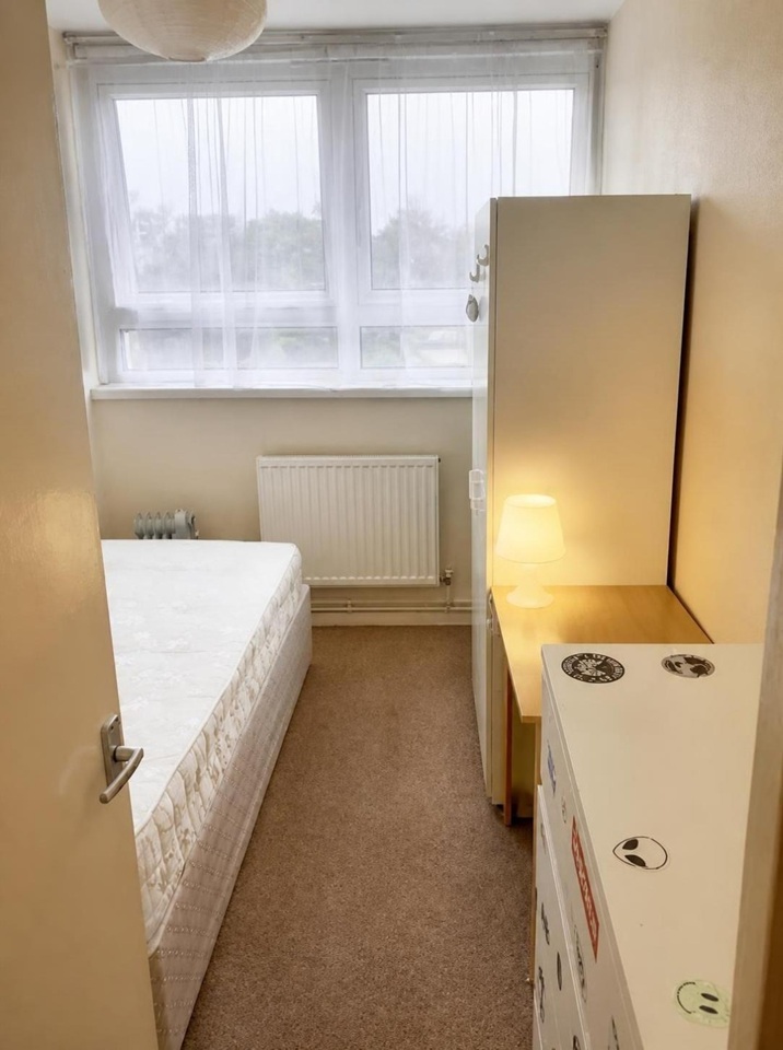 Room in a Shared Flat, Reed Place, SW4 photo 2