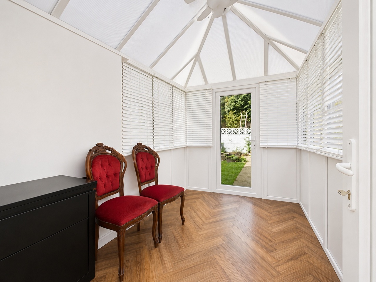 3 Bed End Terrace, Sherbourne Close, BS15 photo 5