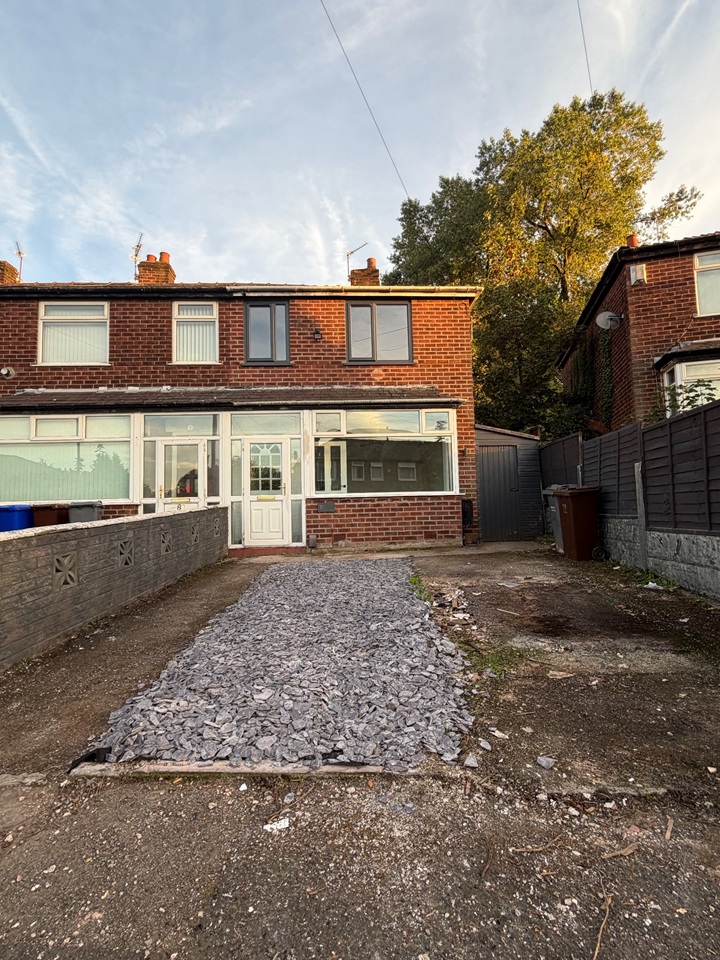 3 Bed End Terrace, Brynorme Road, M8