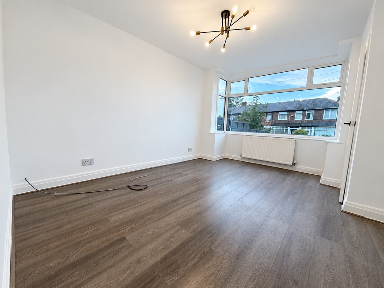 3 Bed End Terrace, Brynorme Road, M8 photo 3