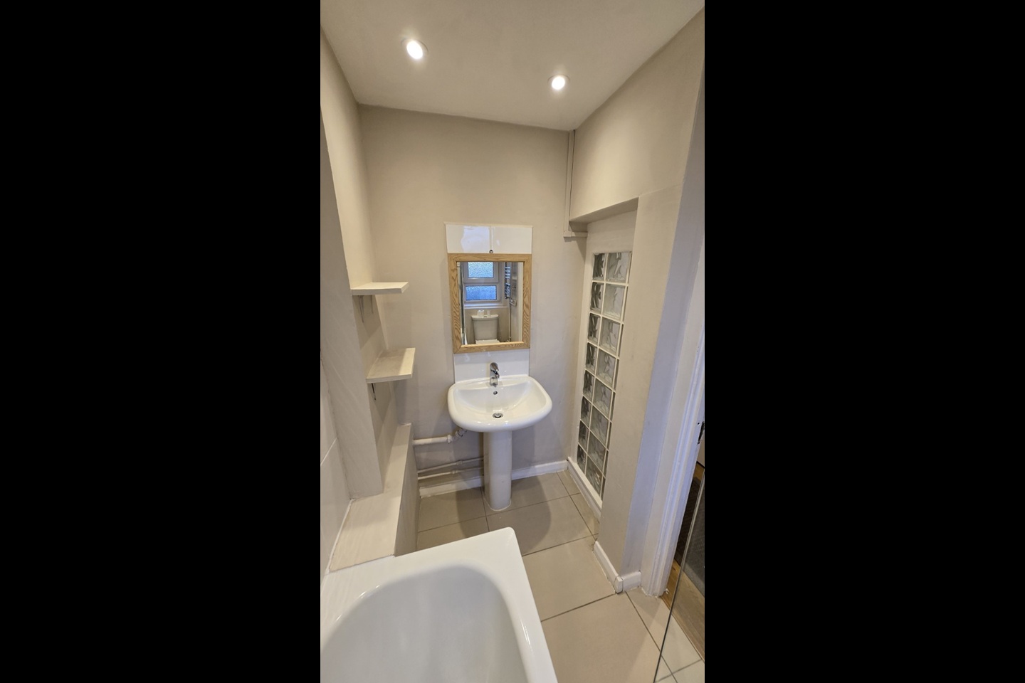 1 Bed Flat, Renforth Street, SE16 photo 5