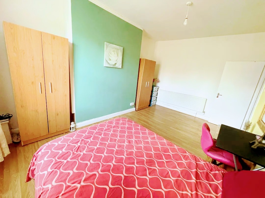 Room in a Shared House, Marylands Road, W9