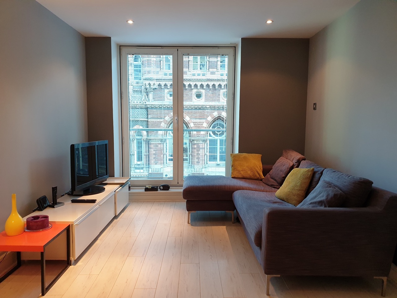 1 Bed Flat, Albert Embankment, SE1