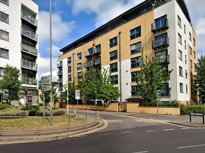 2 bed flat/apartment for rent in 2 Bed Flat, Queens Gate, WD17