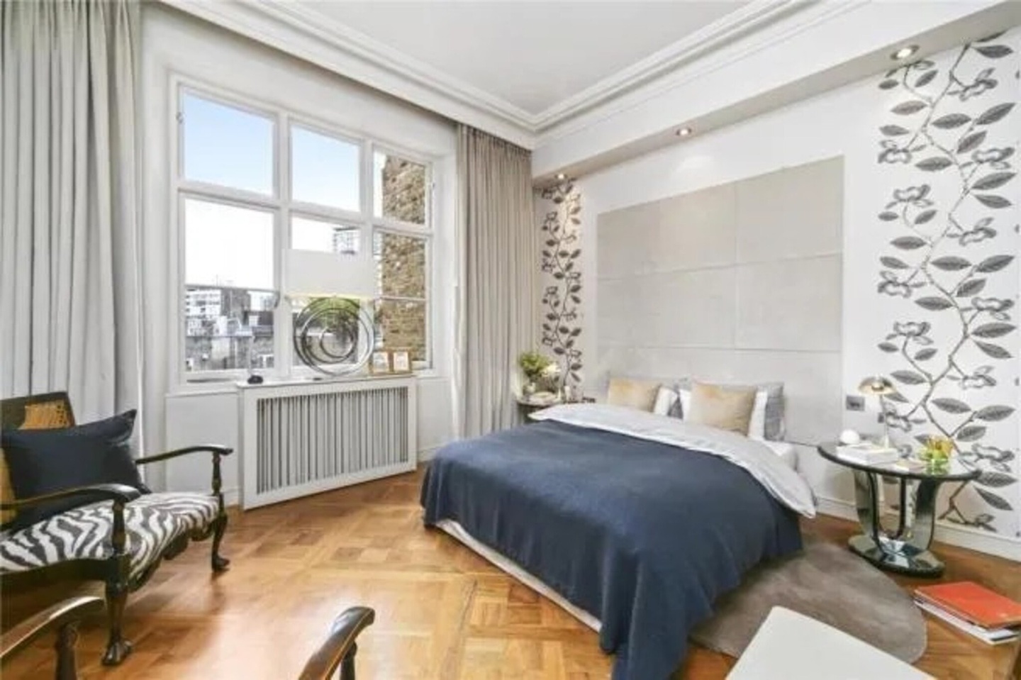 1 Bed Flat, Hyde Park Square, W2 photo 3