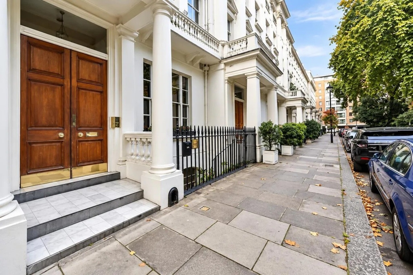 1 Bed Flat, Hyde Park Square, W2 photo 5