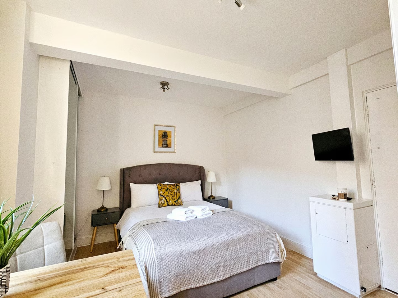 Studio Flat, Sloane Avenue, SW3