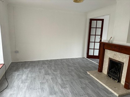 3 Bed Semi-Detached House, Carisbrooke Gardens, WV10