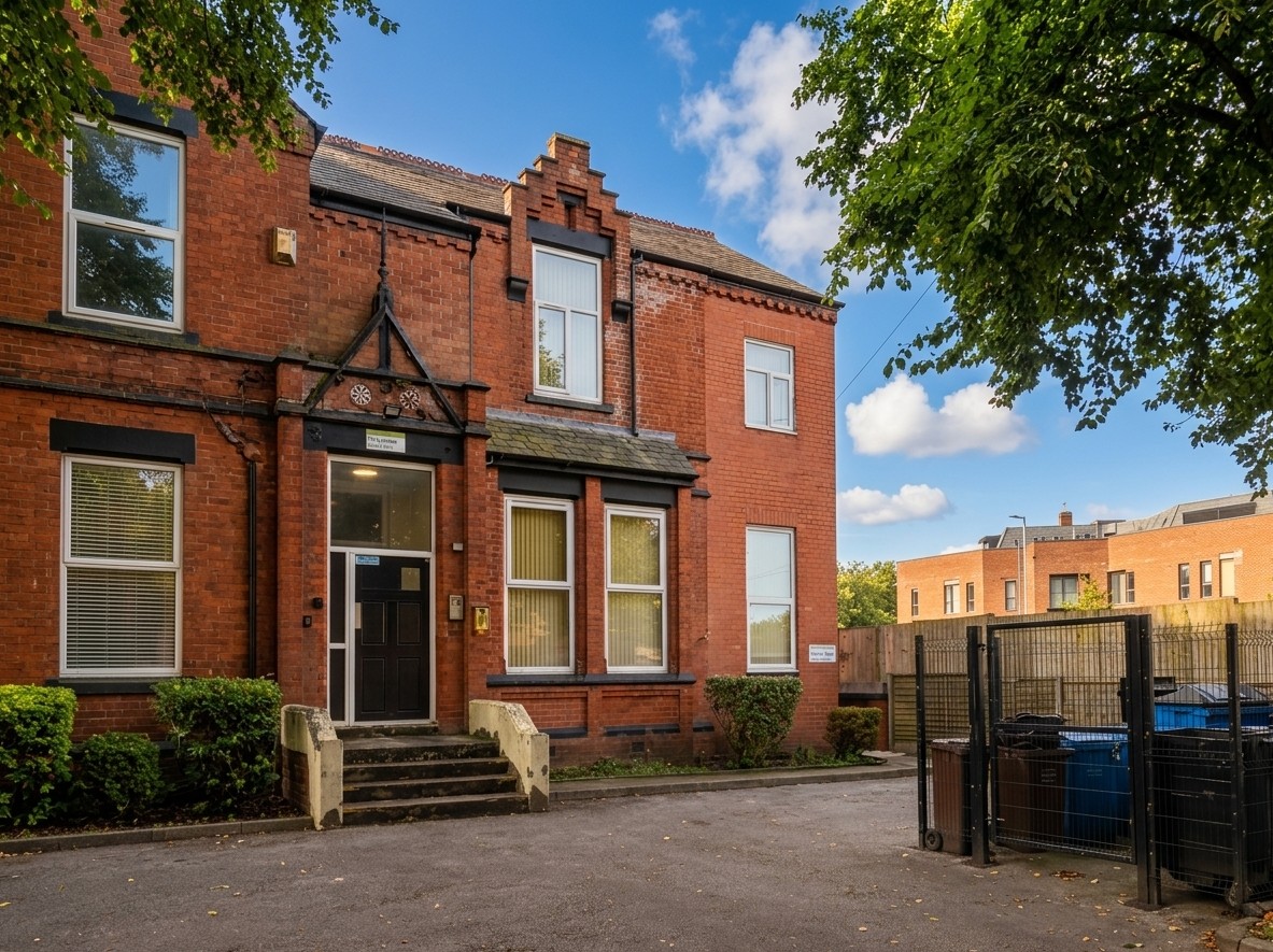 2 Bed Flat, Birch Lane, M13
