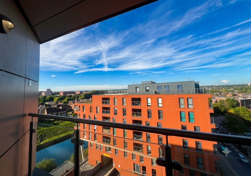2 Bed Flat, Adelphi St, M3