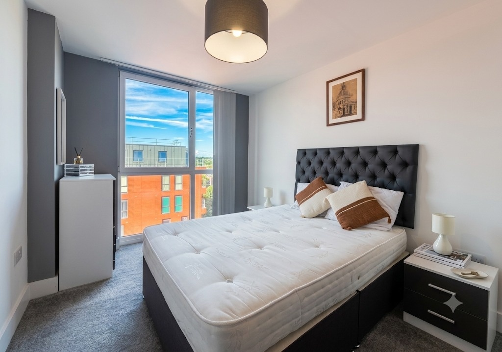 2 Bed Flat, Adelphi St, M3 photo 4