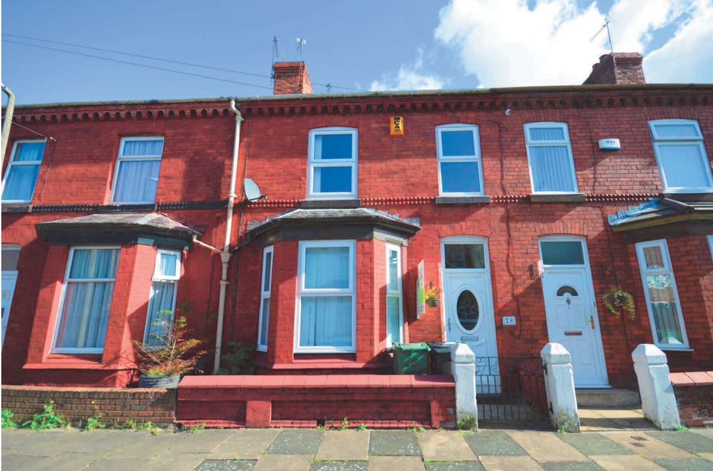 3 Bed Terraced House, Woodford Road, CH62