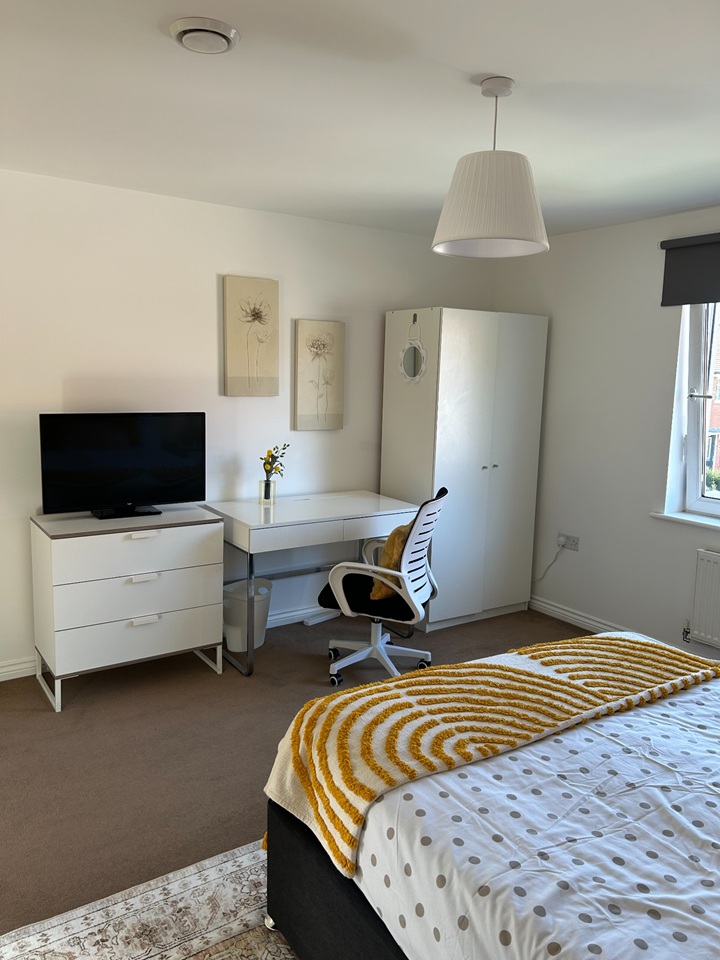 Room in a Shared House, Colby St, SO16 photo 3