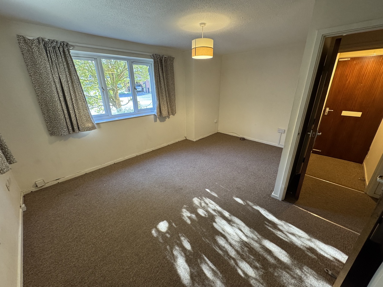 2 Bed Flat, Cherry Hinton, CB1 photo 4