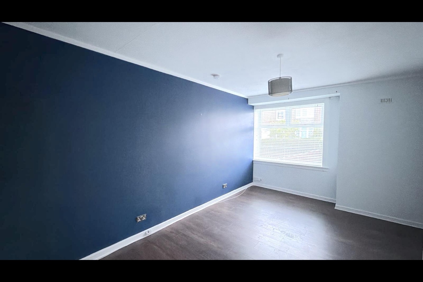 2 Bed Flat, Colinton Mains, EH13 photo 3