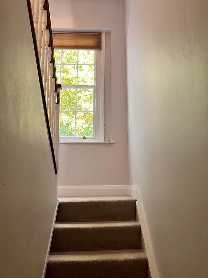 2 Bed Flat, Chadwell Street, EC1R photo 2