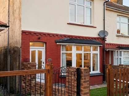 2 Bed End Terrace, Palmerston Road, ME4
