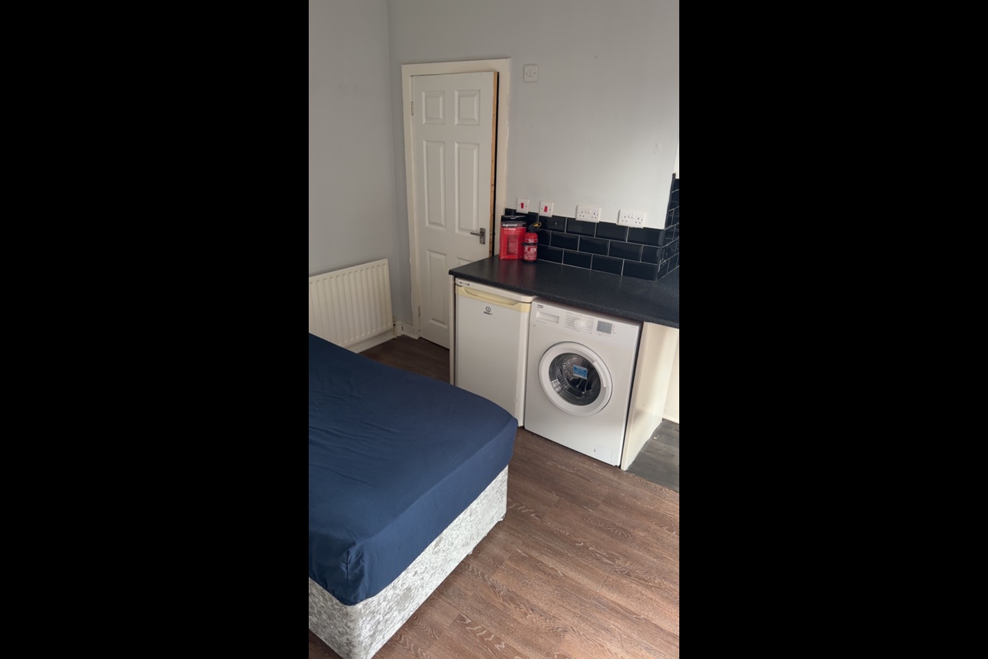 Studio Flat, Aberdeen Walk, LS12 photo 2