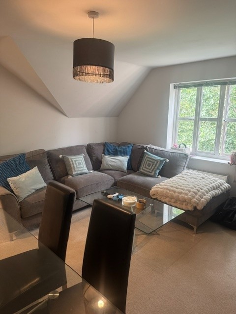 3 Bed Flat, West Bridgford, NG2 photo 2