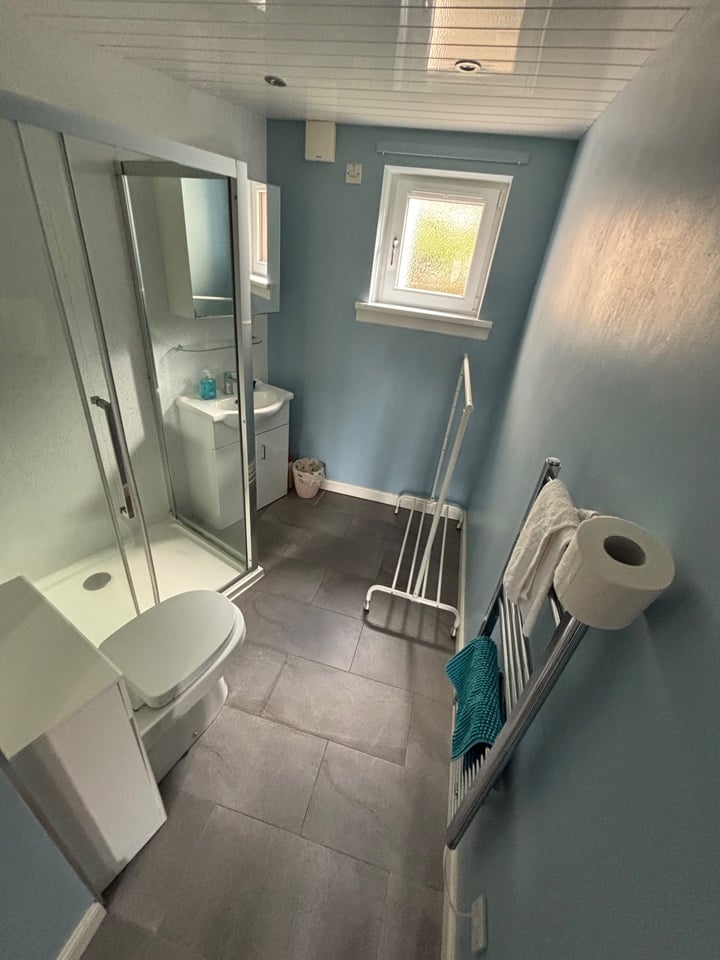 Room in a Shared Flat, St Johns Hill, EH8
