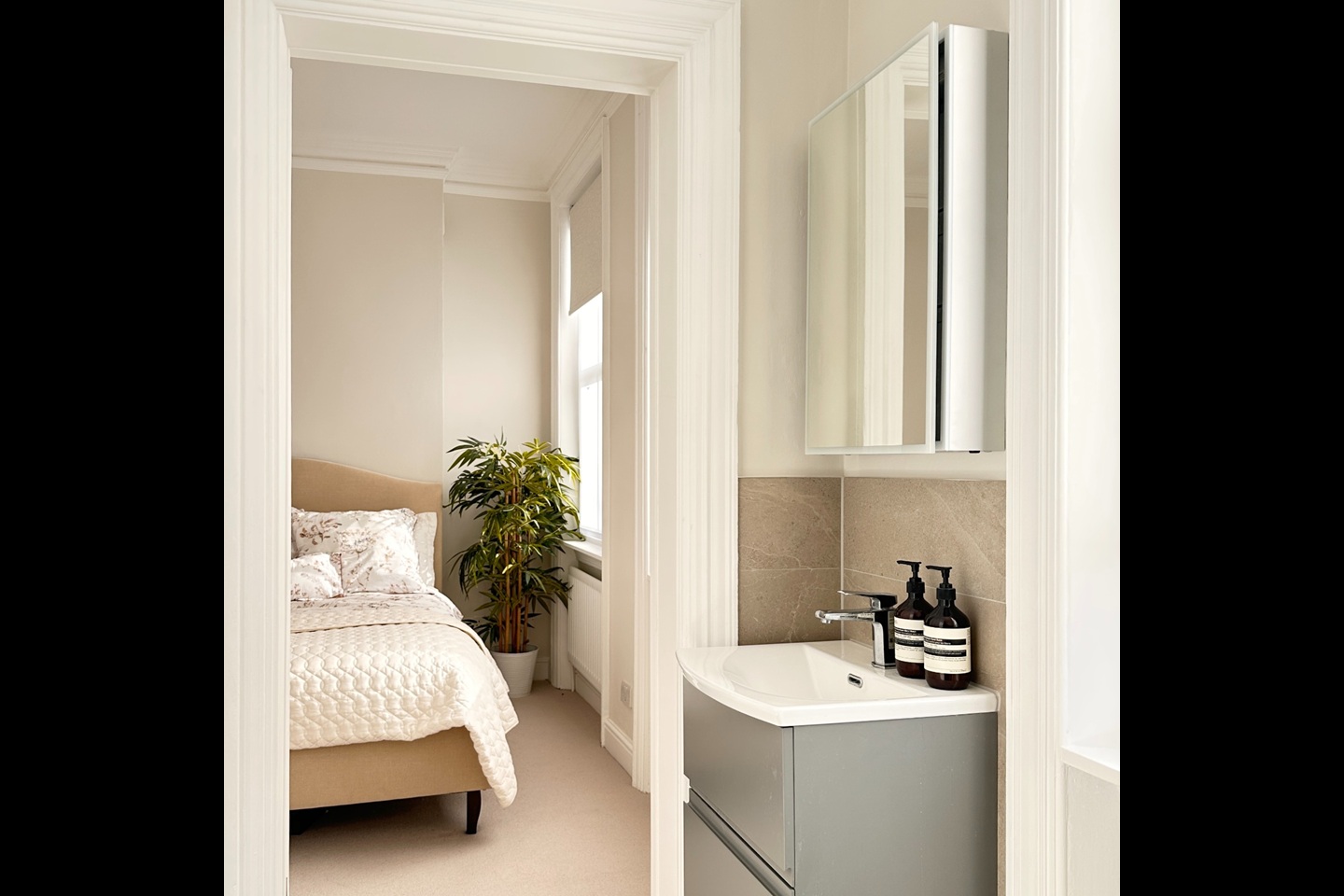 Studio Flat, Draycott Place, SW3