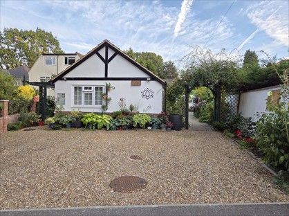 2 Bed Semi-Detached House, The Avenue, GU15