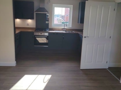 2 Bed Flat, Marriott Road, DY2