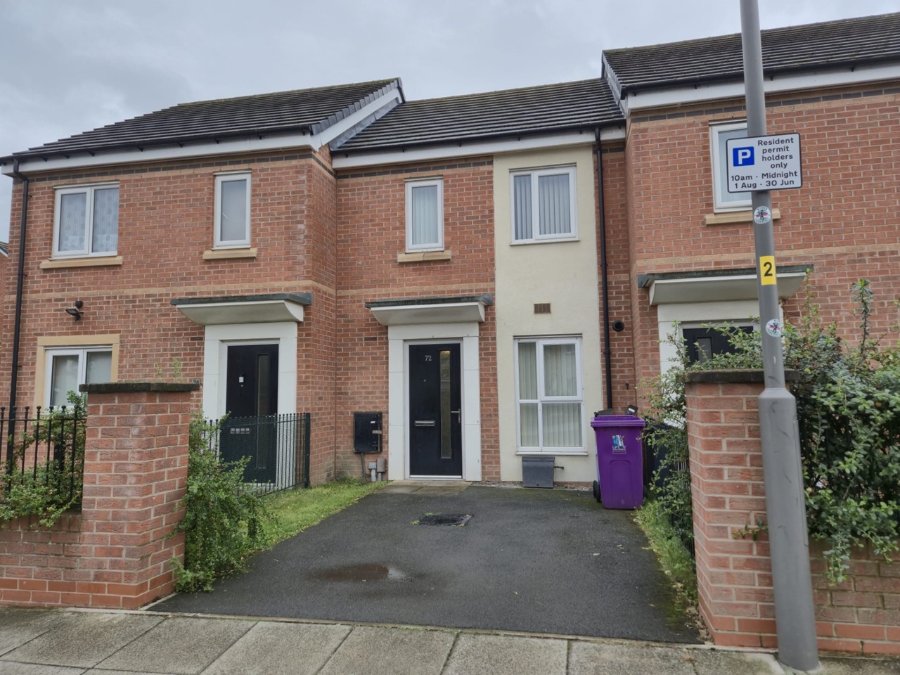 2 Bed Terraced House, Kemp Avenue, L5