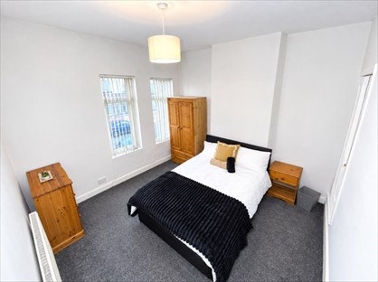 Room in a Shared House, Highbury Road, B66