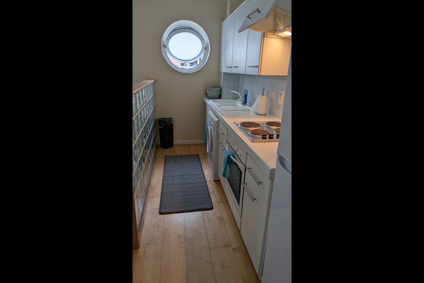 1 Bed Flat, Durell House, SE16 photo 2