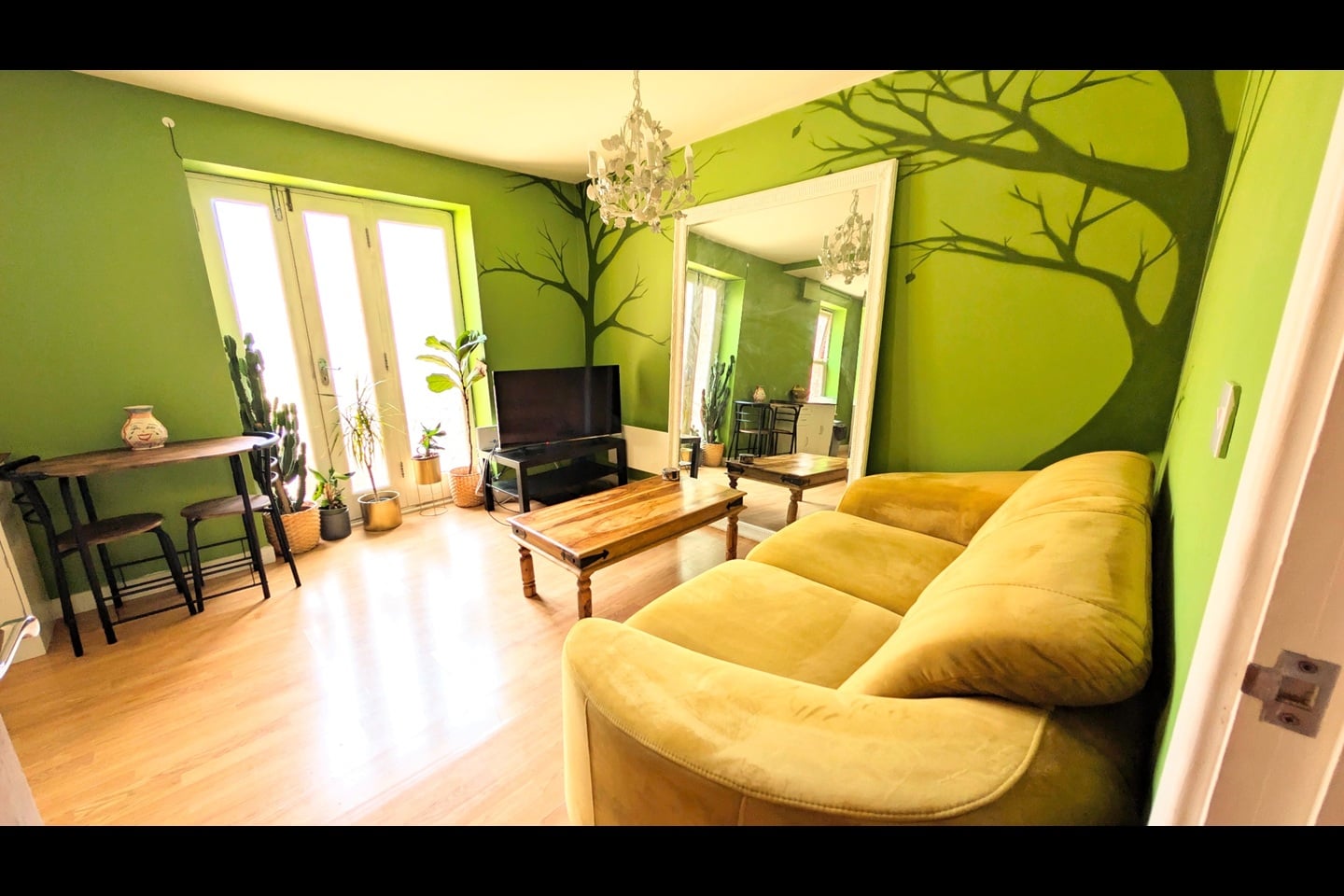 2 Bed Flat, Midland Mews, BS2