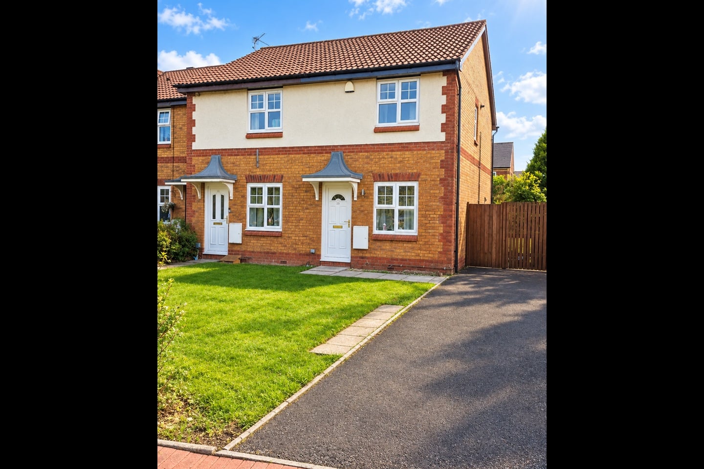 2 Bed End Terrace, De Havilland Road, CF24