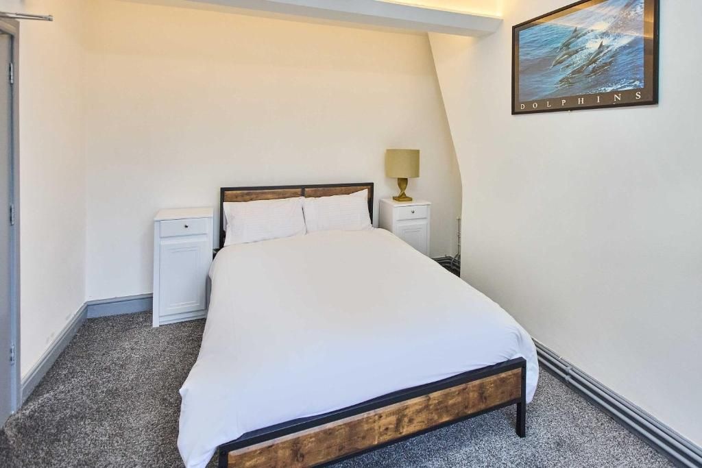 2 Bed Flat, Mansfield Road, NG1 photo 2