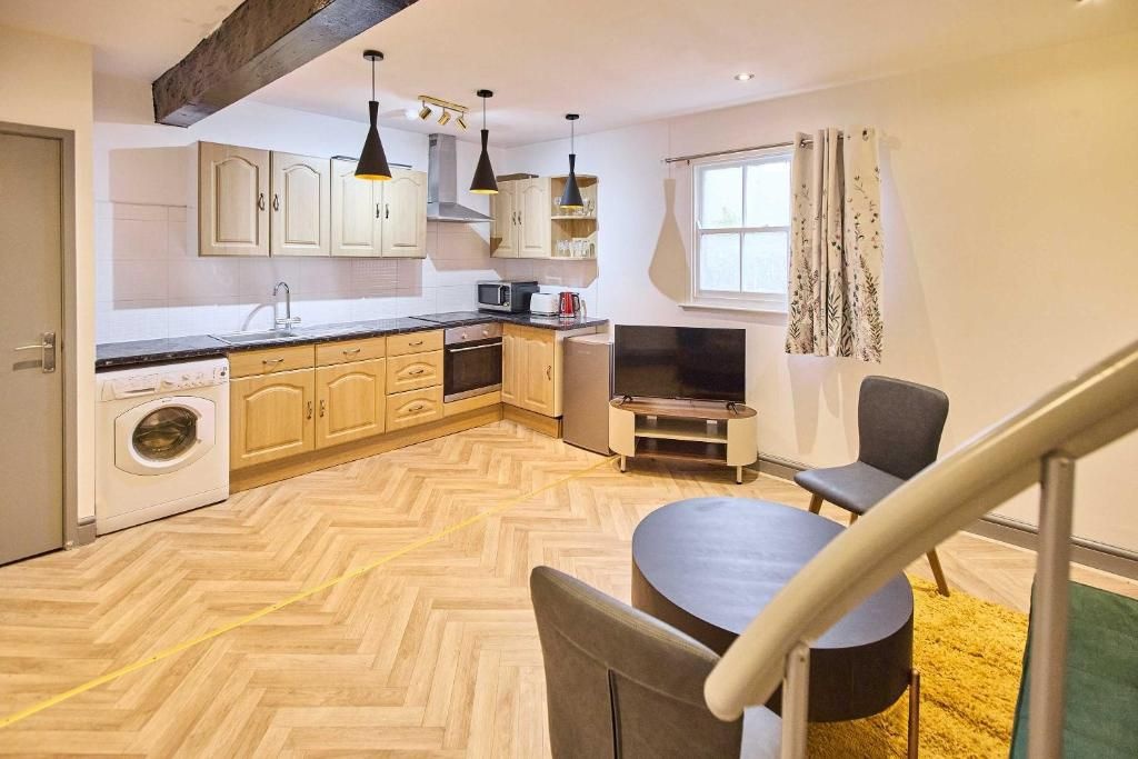 2 Bed Flat, Mansfield Road, NG1 photo 5