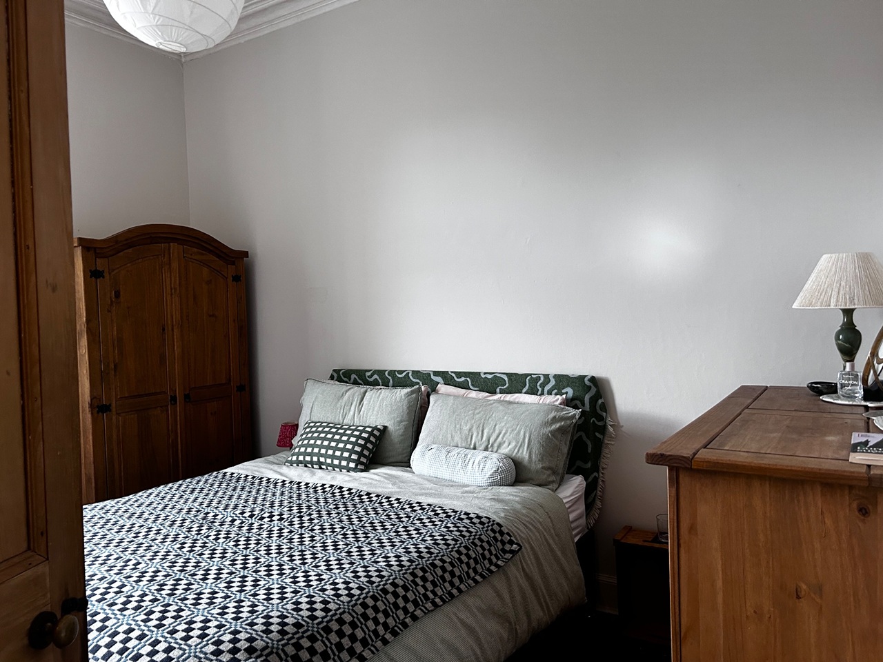 2 Bed Flat, Dean Park Street, EH4 photo 3