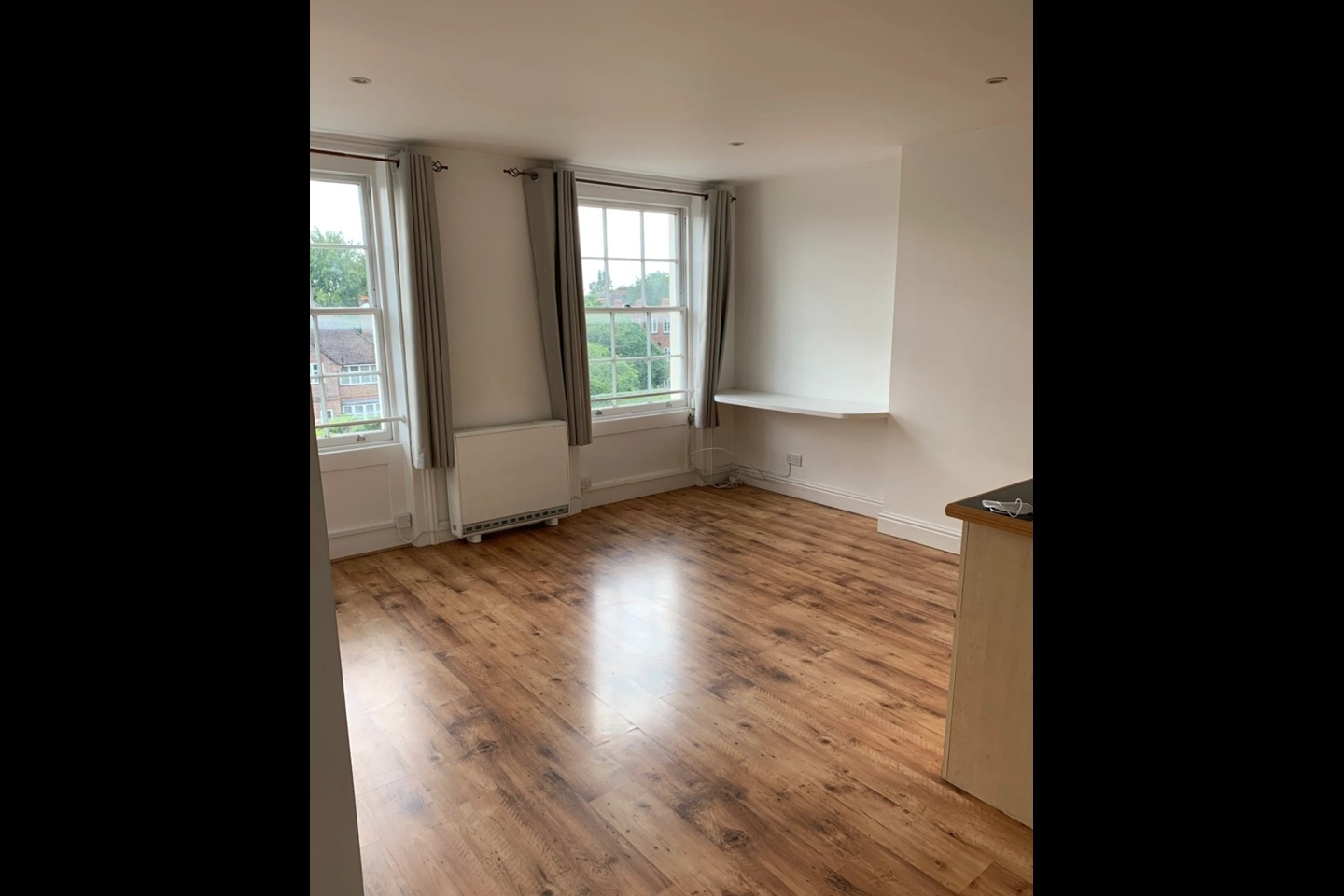 1 Bed Flat, Bath Road, RG1 photo 4