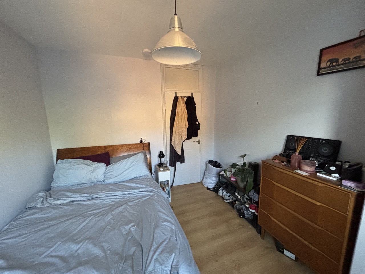 Room in a Shared Flat, Tudor Court, N1