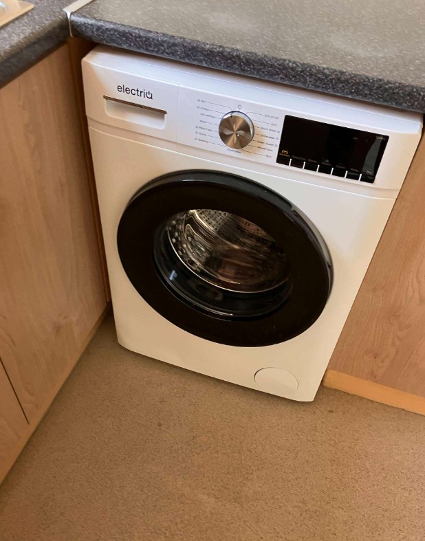 2 Bed Flat, Stoney Stanton Road, CV6 photo 4