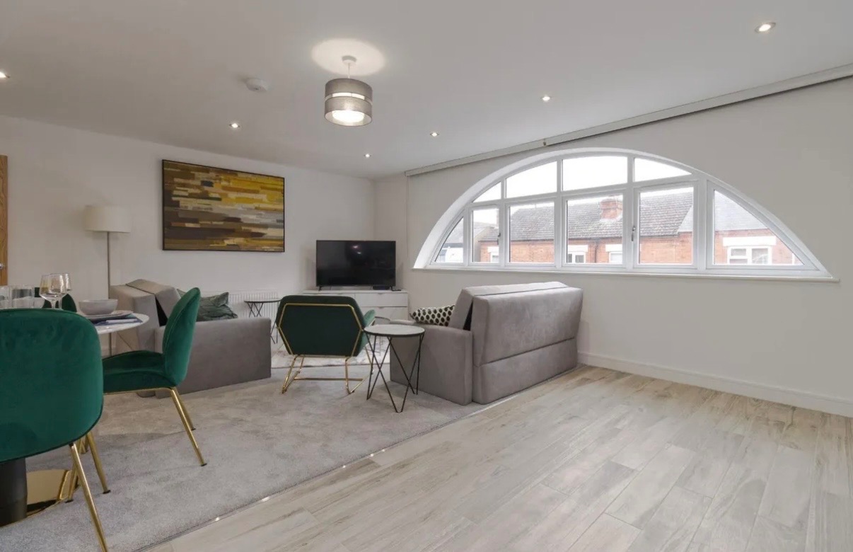 3 Bed Penthouse, Berkeley Court, CV5