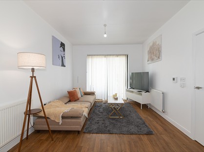 2 Bed Flat, Kingfisher Heights, E16