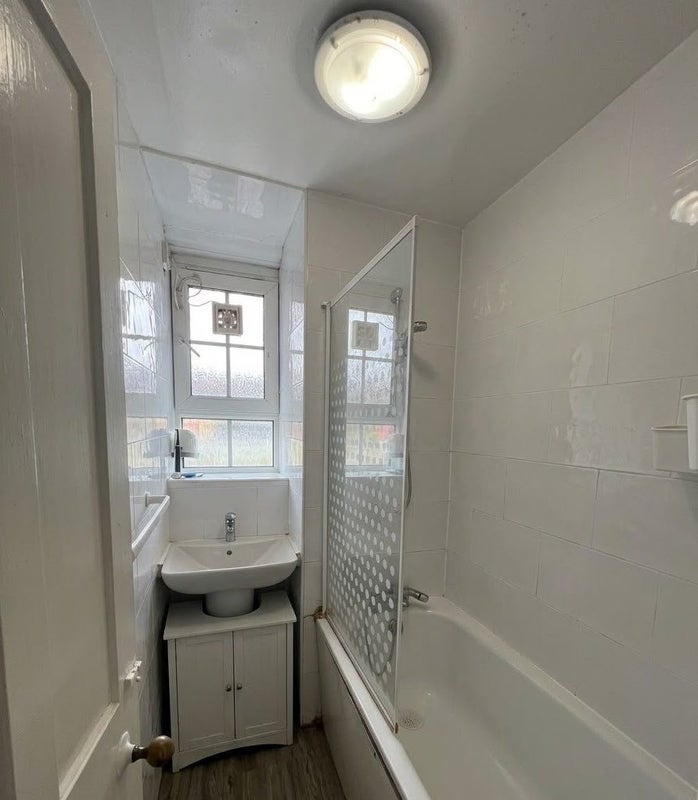 Room in a Shared Flat, Clive House, SW8 photo 5