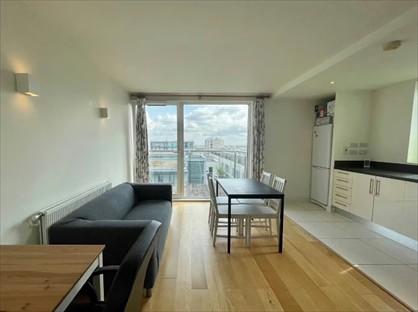 2 Bed Flat, Station Approach, UB3