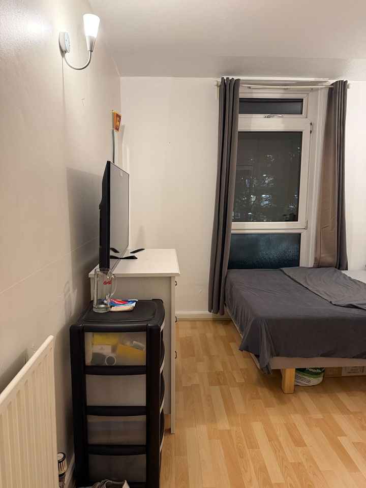 Room in a Shared Flat, Bramshurst, NW8 photo 4
